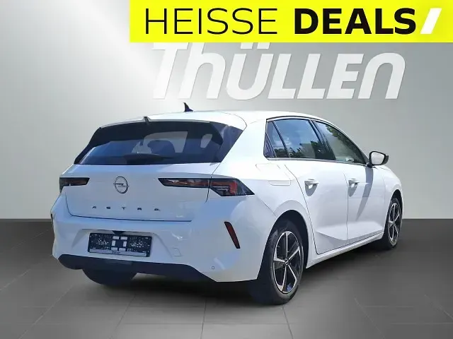 Gebraucht Opel Astra Edition 110 PS (80 kW) 2025 Weiß Kleinwagen