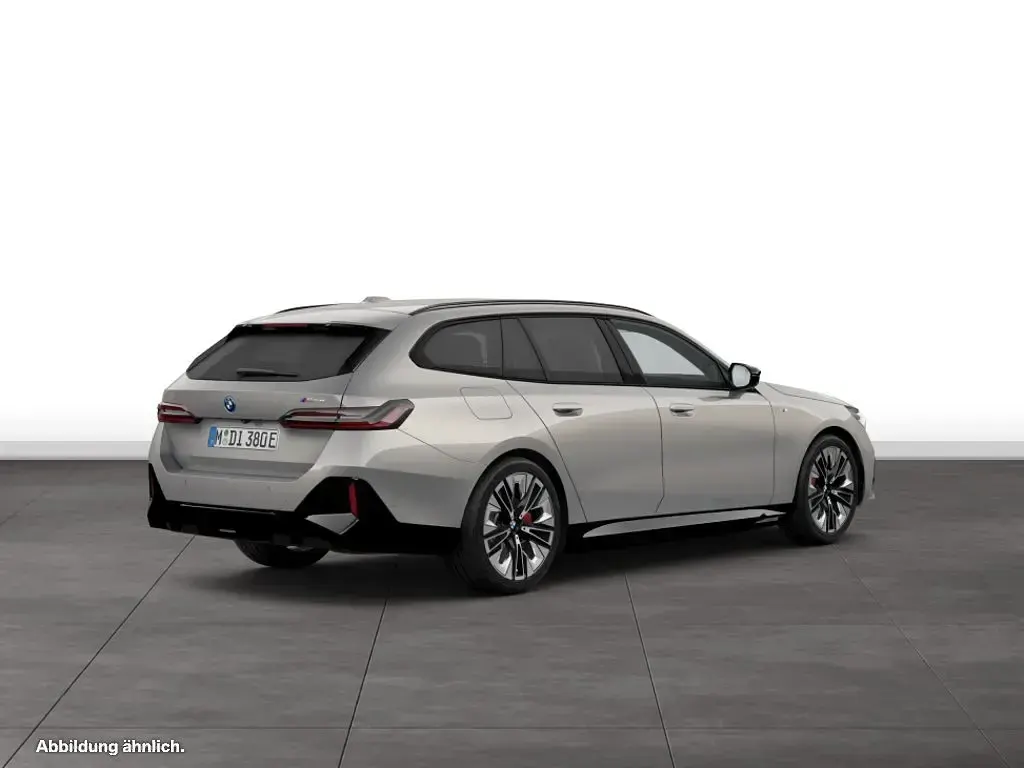 Gebraucht BMW i5 Sport Line 442 kW (601 PS) 2025 Grau Kombi