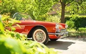 Używany Chevrolet Corvette 233 KM (171 kW) 1960 Czerwony Kabriolet