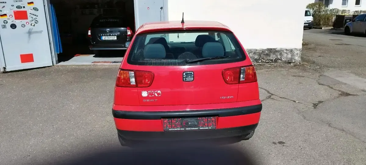 Gebraucht Seat Ibiza 60 PS (44 kW) 2002 Rot Kleinwagen
