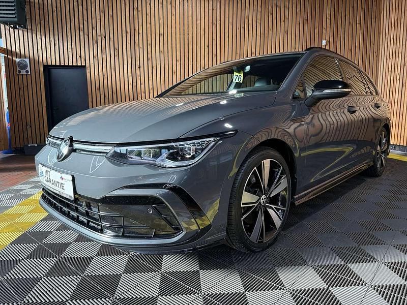 Gebraucht VW Golf VIII R-line 150 PS (110 kW) 2022 Grau Kombi