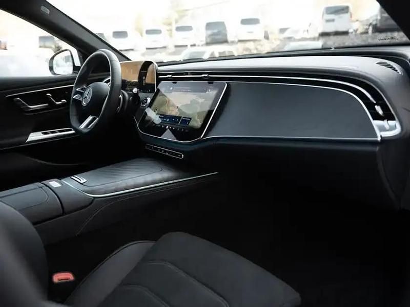 Gebraucht Mercedes E200 AMG 204 PS (150 kW) 2025 Weiss polarweiß Limousine
