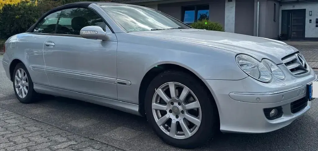 Gebraucht Mercedes CLK200 Elegance 184 PS (135 kW) 2007 Silber Cabrio