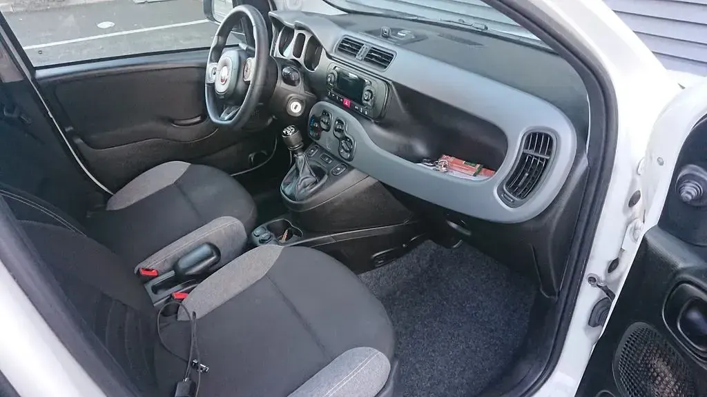 Gebraucht Fiat Panda 69 PS (50 kW) 2021 Weiß Kleinwagen