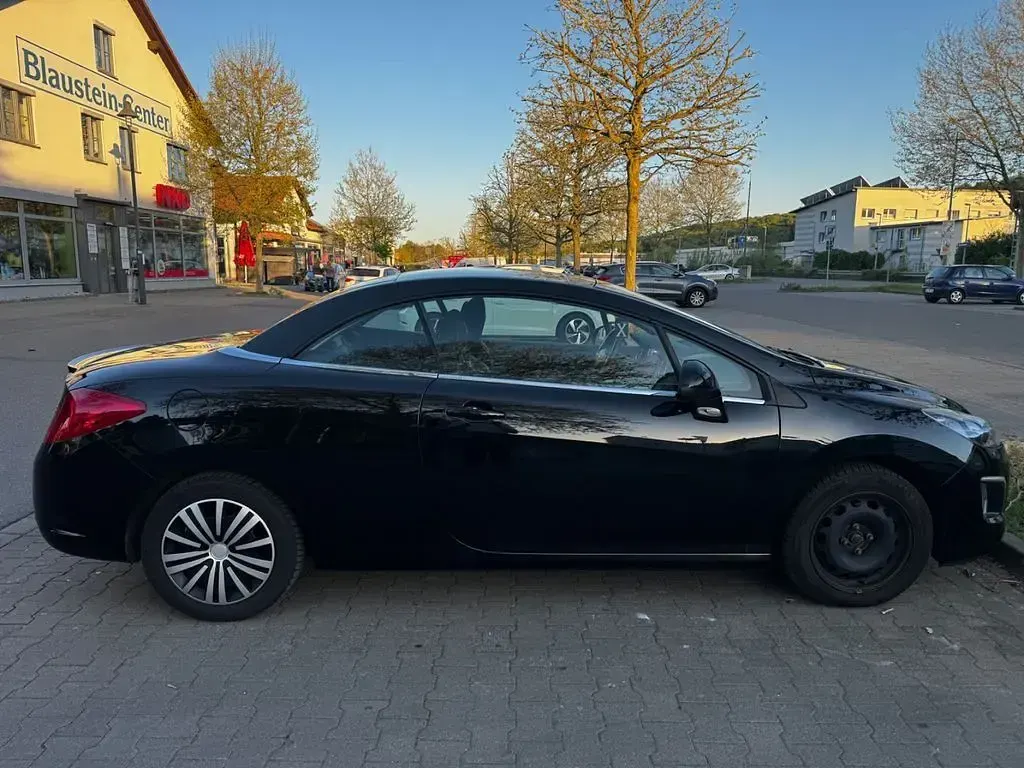 Gebraucht Peugeot 308 CC 163 PS (119 kW) 2013 Schwarz Cabrio