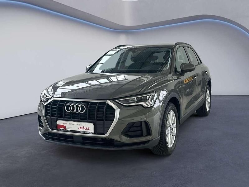 Chronosgrau metallic Neu 2025 Audi Q3 Basis SUV | 44.980 € - Bild 1/4