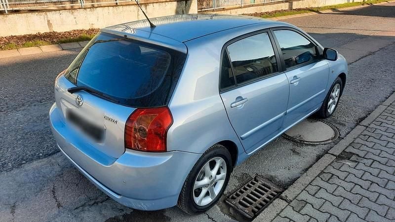 Gebraucht Toyota Corolla 110 PS (80 kW) 2005 Blau Limousine