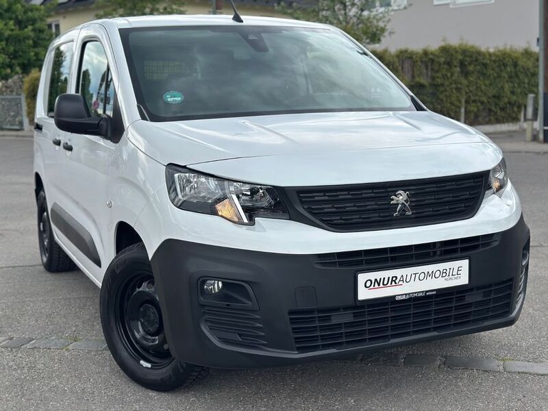 Lack weiss banquise/typ aussen Gebraucht 2020 Peugeot Partner Van / Kleinbus | 15.950 € (Guter Preis) - Bild 1/4