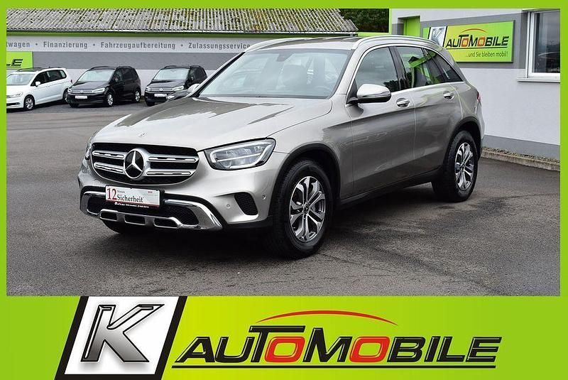 Silber Gebraucht 2020 Mercedes GLC220 SUV | 31.940 € (Superpreis) - Bild 1/4