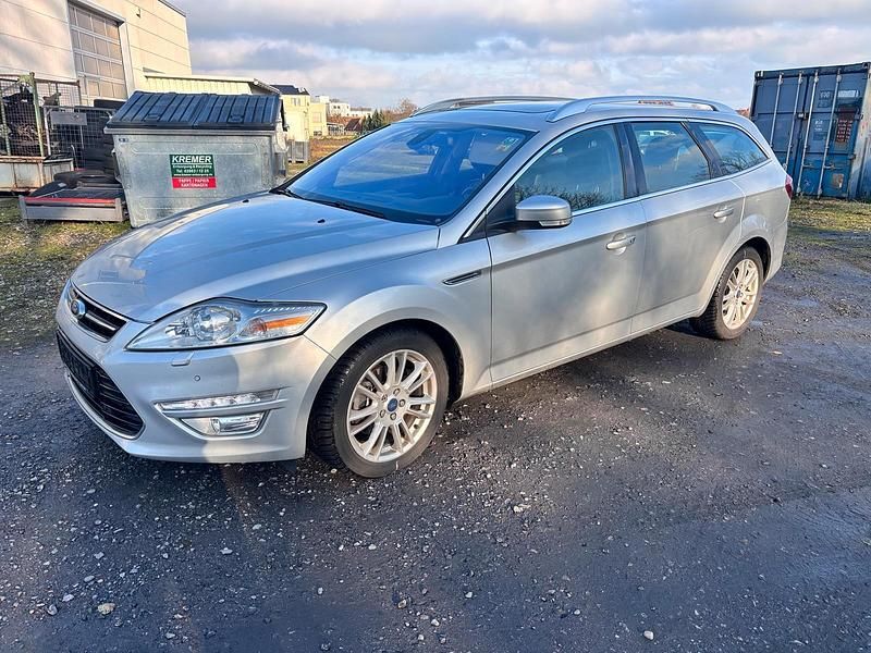 Silber Gebraucht 2011 Ford Mondeo Kombi | 2.599 € (Superpreis) - Bild 1/4