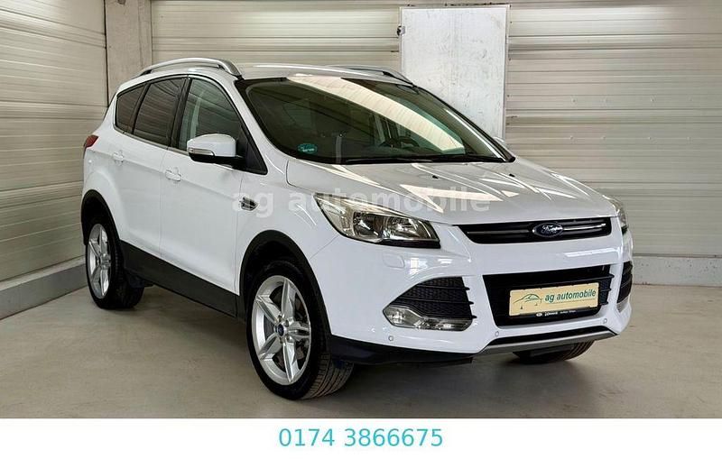 Używany Ford Kuga 150 KM (110 kW) 2016 Biały SUV