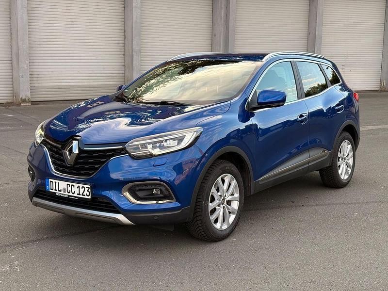 Blau Gebraucht 2019 Renault Kadjar LIMITED Deluxe SUV | 15.800 € (Fairer Preis) - Bild 1/4