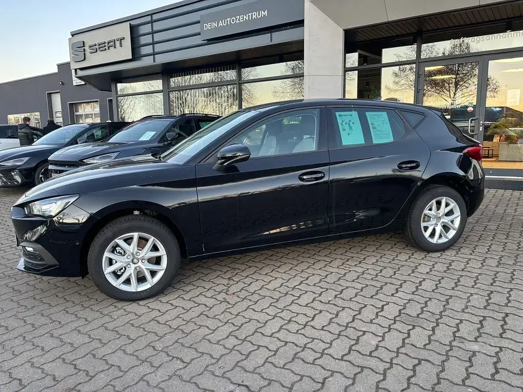 Gebraucht Seat Leon 150 PS (110 kW) 2025 Schwarz Limousine