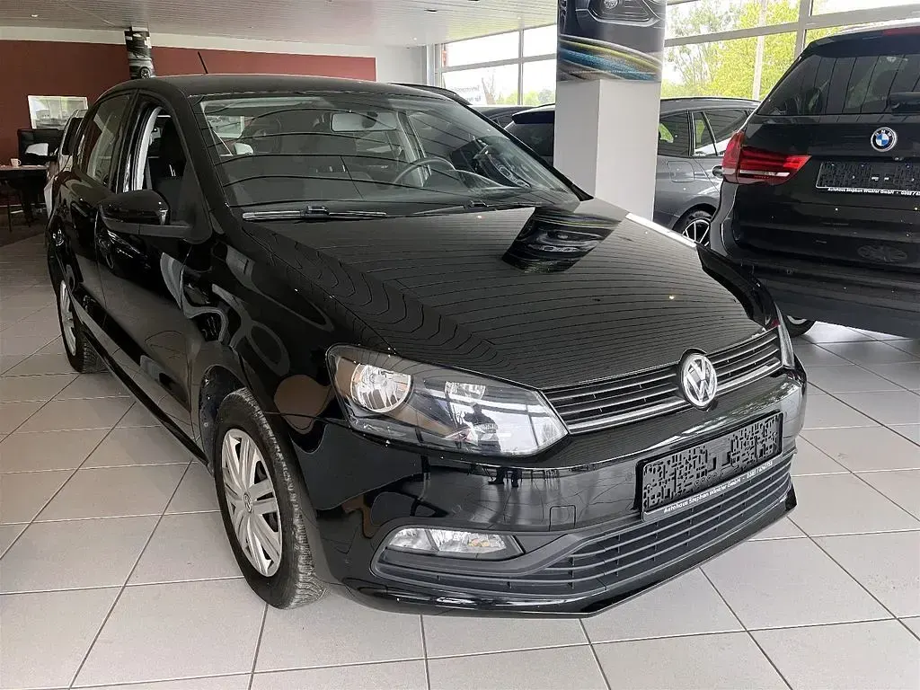 Gebraucht VW Polo Trendline 60 PS (44 kW) 2014 Schwarz Limousine