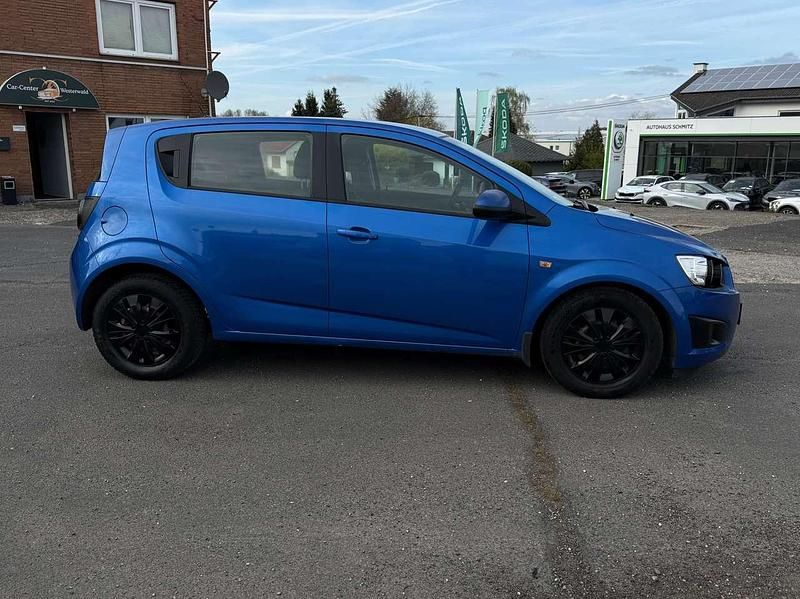 Używany Chevrolet Aveo LT 101 KM (74 kW) 2012 Niebieski Hatchback