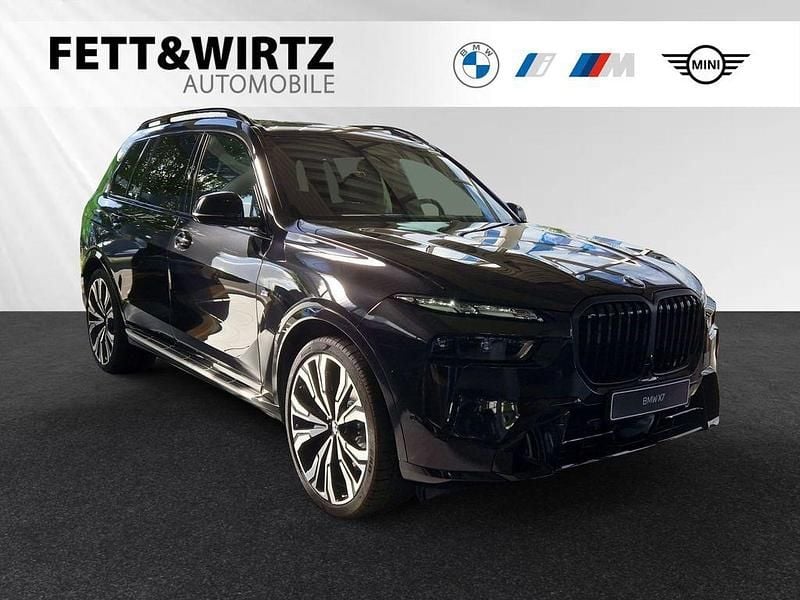 Saphirschwarz metallic Neu 2025 BMW X7 M Sport SUV | 116.590 € - Bild 1/3