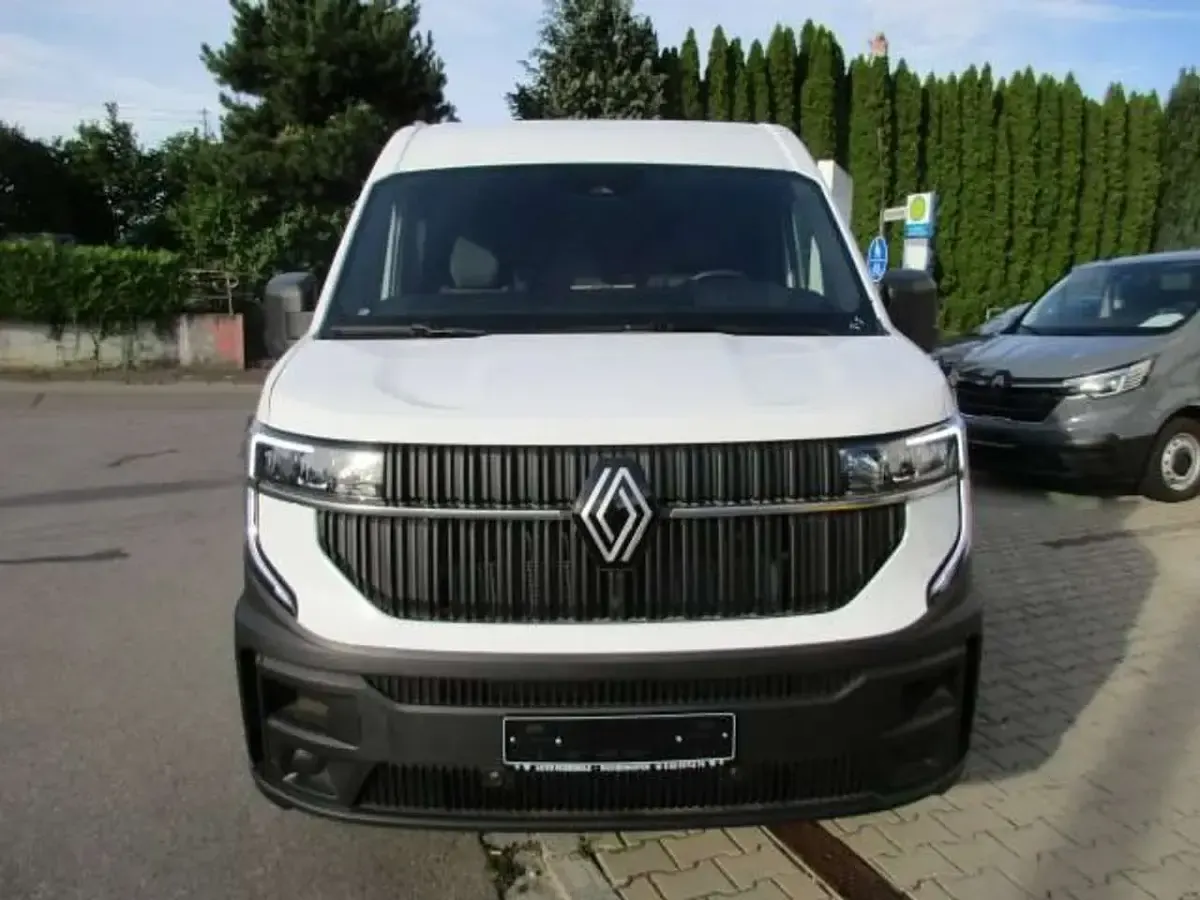 Neu Renault Master Play 131 PS (96 kW) 2025 Mineral weiss Van / Kleinbus