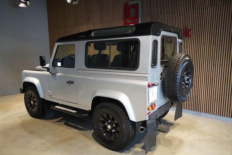 Gebraucht Land Rover Defender 122 PS (89 kW) 2013 Silber SUV