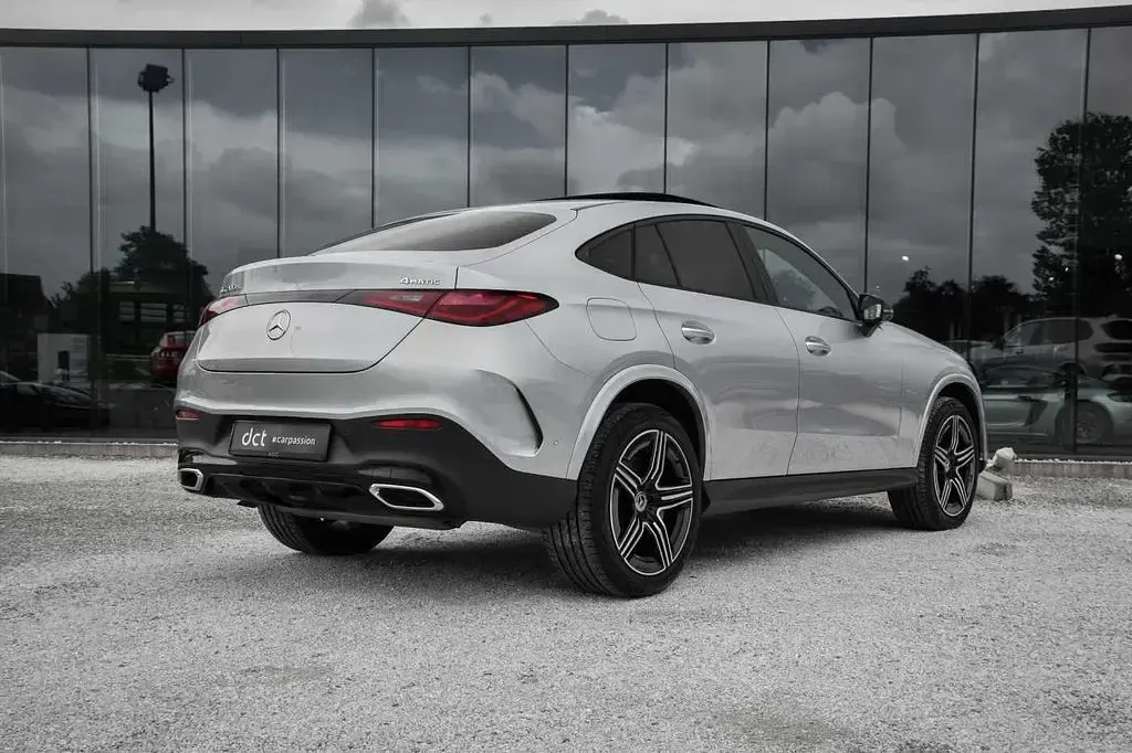 Gebraucht Mercedes GLC300e AMG 204 PS (150 kW) 2023 Silber SUV