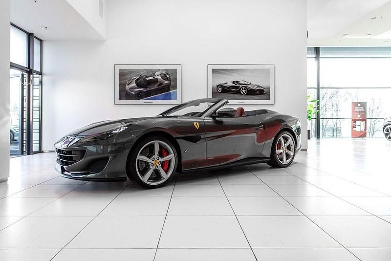Gebraucht Ferrari Portofino 600 PS (441 kW) 2018 Grau Cabrio