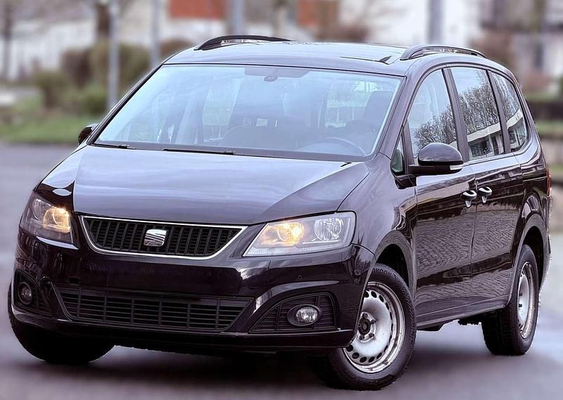 Gebraucht Seat Alhambra Style 140 PS (102 kW) 2011 Deep black perleffekt Van / Kleinbus