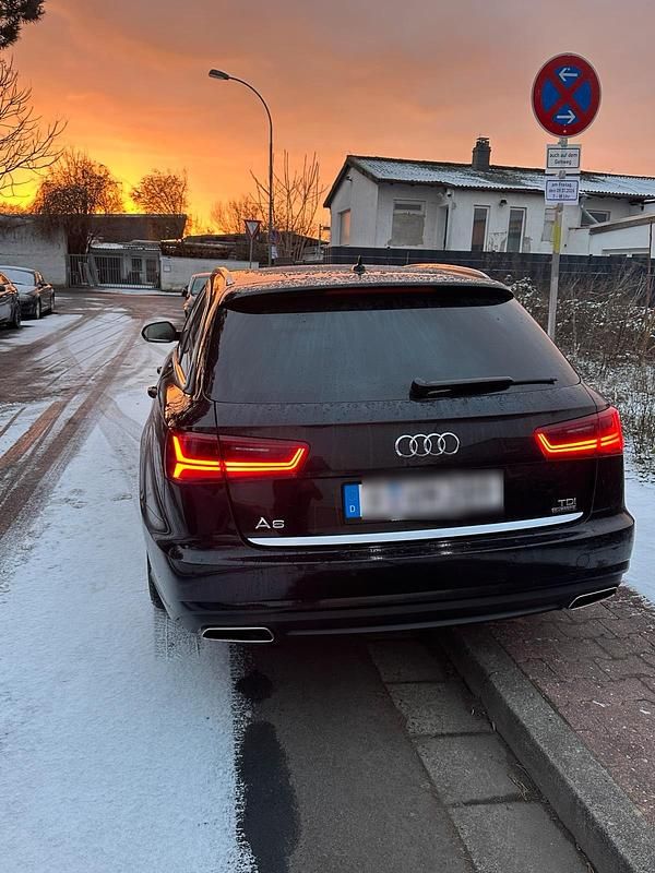 Schwarz Gebraucht 2015 Audi A6 Comfort Kombi | 18.200 € (Fairer Preis) - Bild 1/4