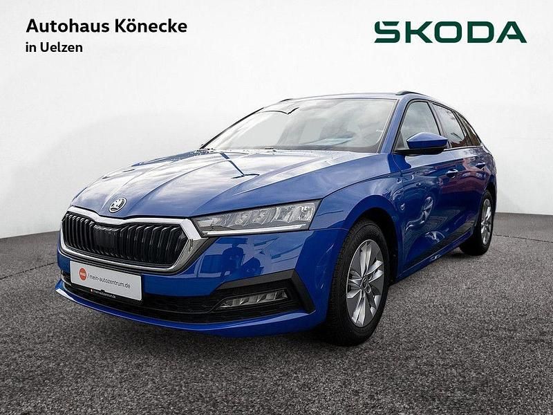 Blau Gebraucht 2021 Skoda Octavia Ambition Kombi | 21.360 € (Teuer) - Bild 1/4