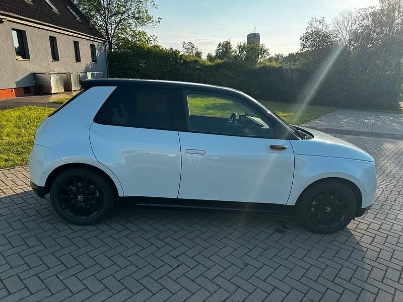Gebraucht Honda e Advance 113 kW (154 PS) 2022 Weiß Kleinwagen