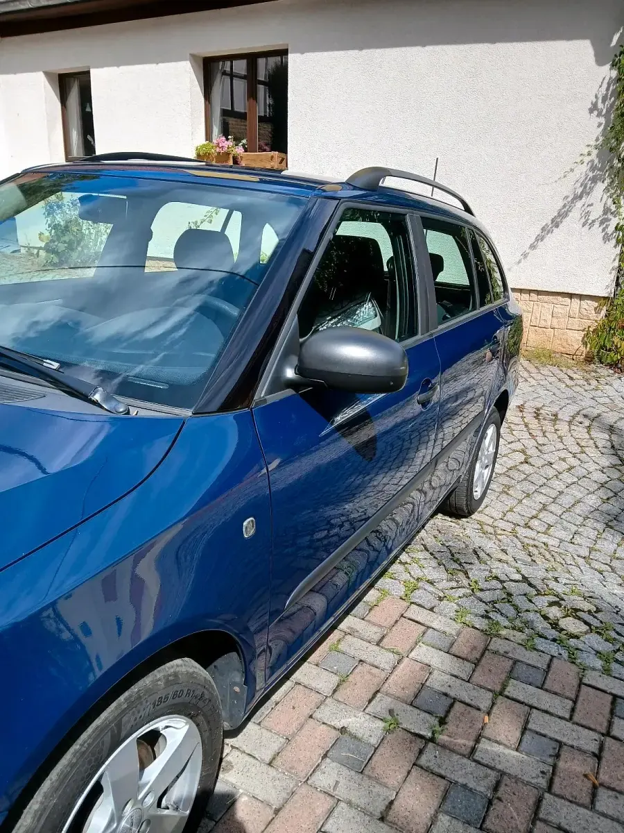 Gebraucht Skoda Fabia 86 PS (63 kW) 2011 Blau Kombi