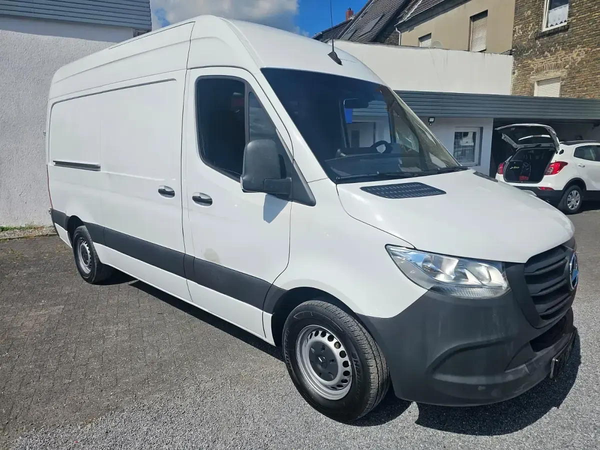 Gebraucht Mercedes Sprinter 150 PS (110 kW) 2022 Weiß Van