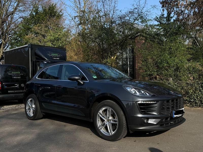 Gebraucht Porsche Macan 252 PS (185 kW) 2018 Grau SUV