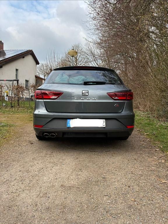 Gebraucht Seat Leon ST FR 150 PS (110 kW) 2018 Grau Kombi