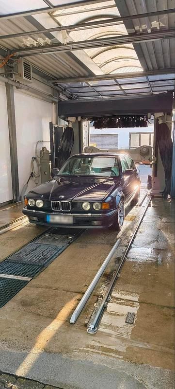 Second-hand BMW 730 188 CP (138 kW) 1993 Albastru Berlinǎ