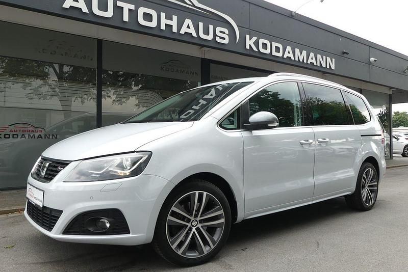 Weiß Gebraucht 2020 Seat Alhambra FR-Line Van / Kleinbus | 28.950 € (Etwas zu teuer) - Bild 1/4