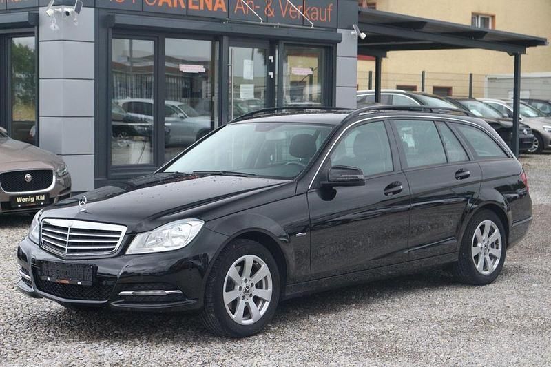 Schwarz Gebraucht 2011 Mercedes C180 Limousine | 6.890 € (Guter Preis) - Bild 1/4