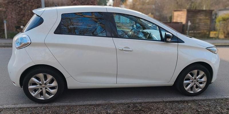 Gebraucht Renault Zoe Intens 64 kW (88 PS) 2015 Weiß Kleinwagen