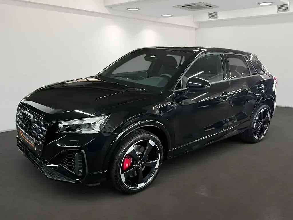 Neu Audi SQ2 Sport 300 PS (220 kW) 2026 Schwarz SUV