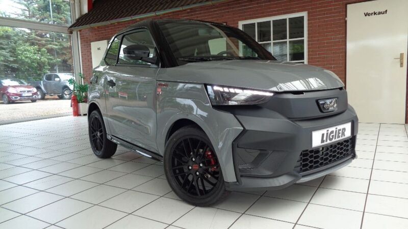 Asphaltgrau Neu 2025 Ligier JS50 Kleinwagen | 22.375 € (Teuer) - Bild 1/4