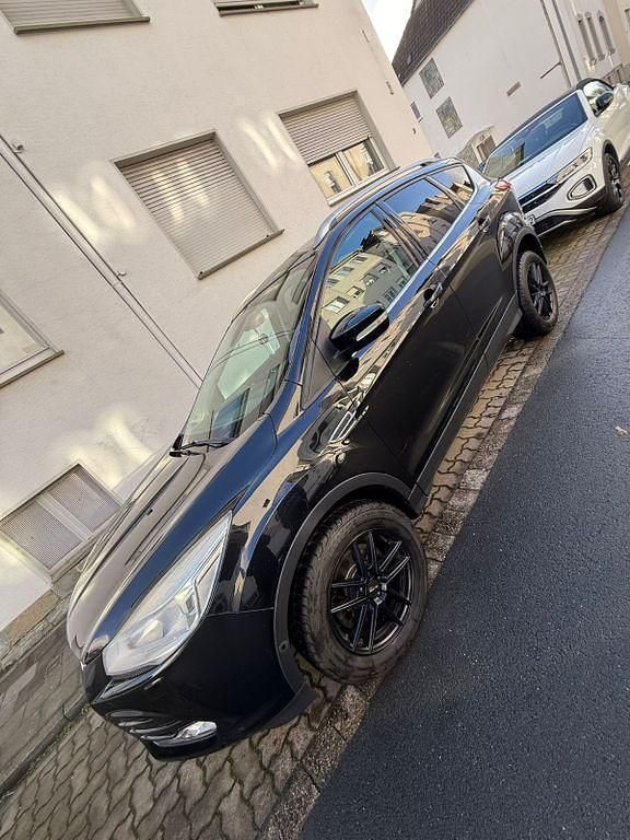 Blau Gebraucht 2014 Ford Kuga SYNC Edition SUV | 8.900 € (Superpreis) - Bild 1/4
