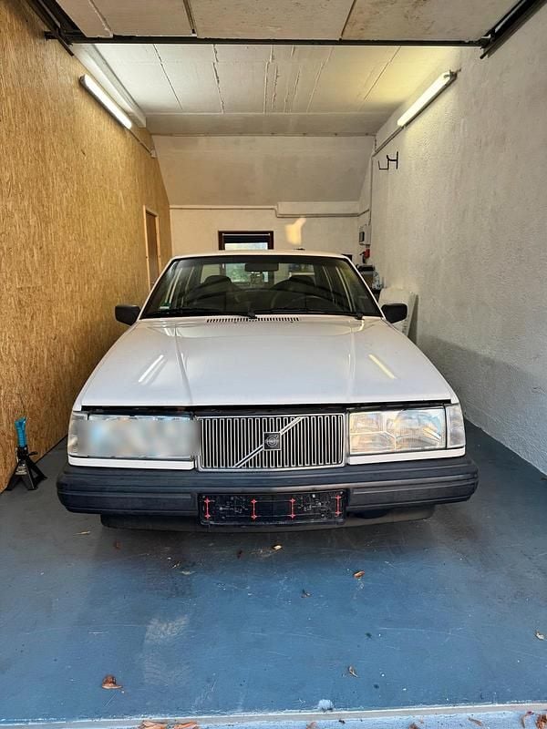 Weiß Gebraucht 1994 Volvo 940 Limousine | 4.500 € - Bild 1/4