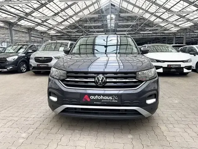 Gebraucht VW T-Cross Life 110 PS (80 kW) 2023 Grau SUV