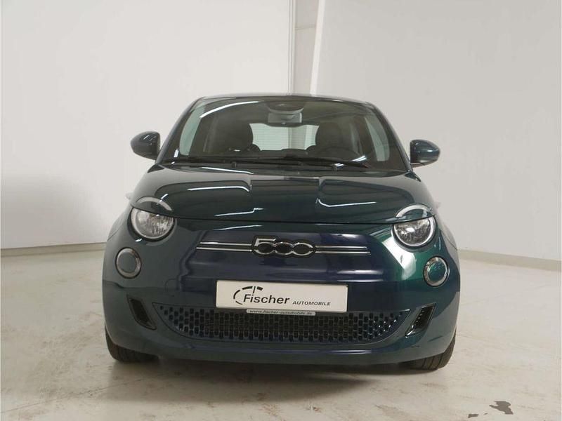 Gebraucht Fiat 500e Icon 86 kW (118 PS) 2022 Gruen Limousine