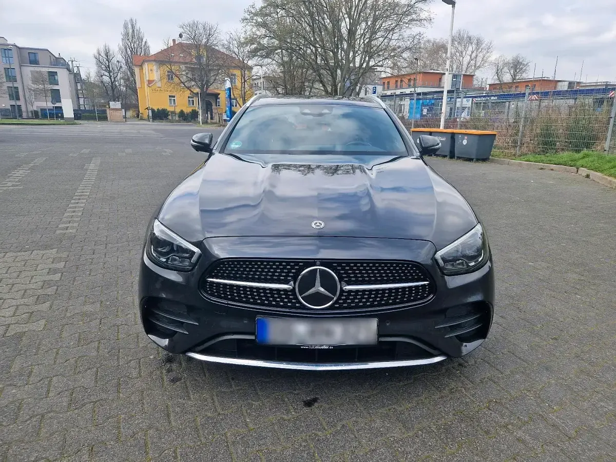 Gebraucht Mercedes E300 306 PS (225 kW) 2020 Schwarz Kombi