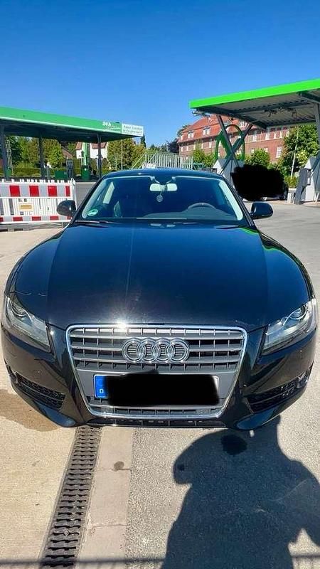 Schwarz Gebraucht 2009 Audi A5 Ambiente Coupé | 15.000 € - Bild 1/4
