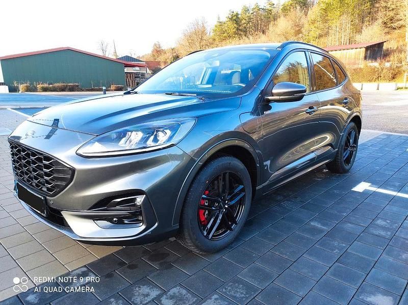 Grau Gebraucht 2021 Ford Kuga ST-Line SUV | 24.900 € (Fairer Preis) - Bild 1/4