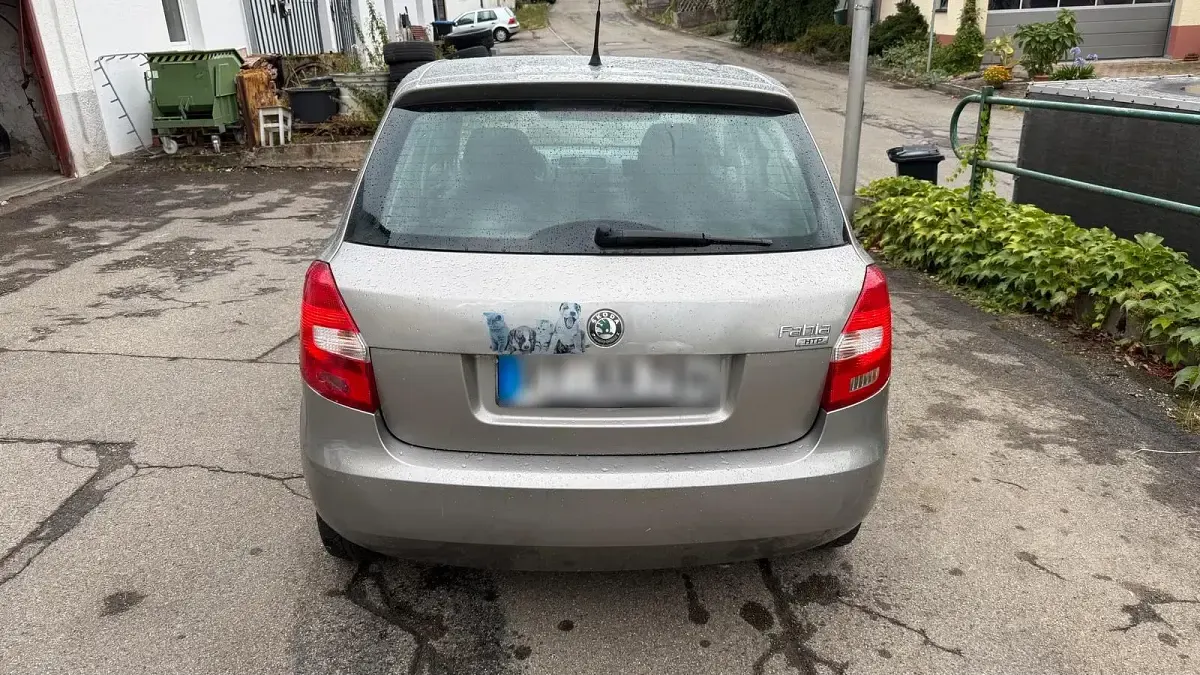 Gebraucht Skoda Fabia 44 PS (32 kW) 2010 Grau Kleinwagen