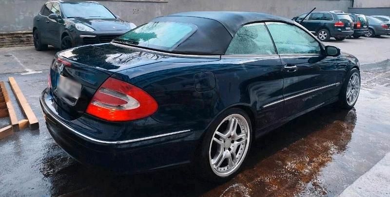 Blau Gebraucht 2009 Mercedes 320 Cabrio | 10.000 € - Bild 1/4