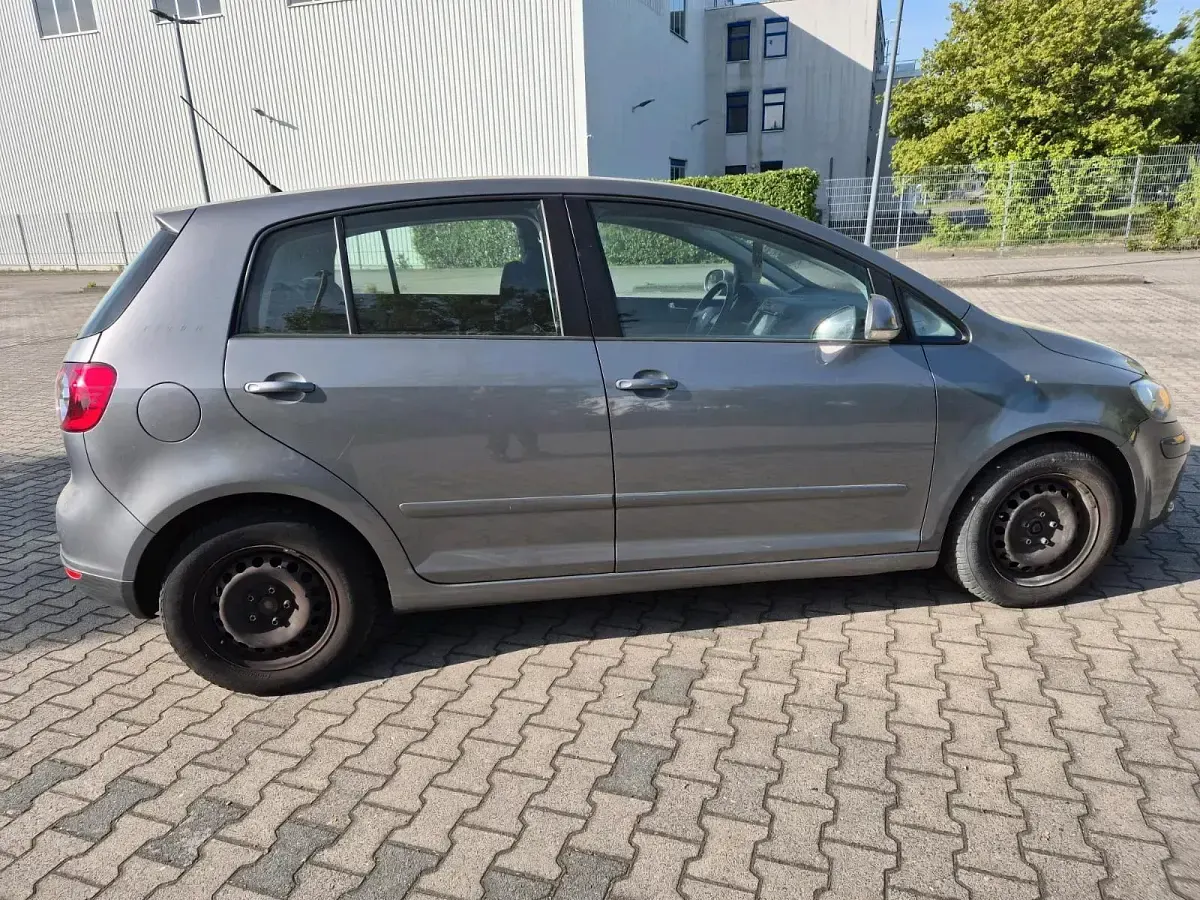 Gebraucht VW Golf Plus Cross 105 PS (77 kW) 2007 Grau Limousine
