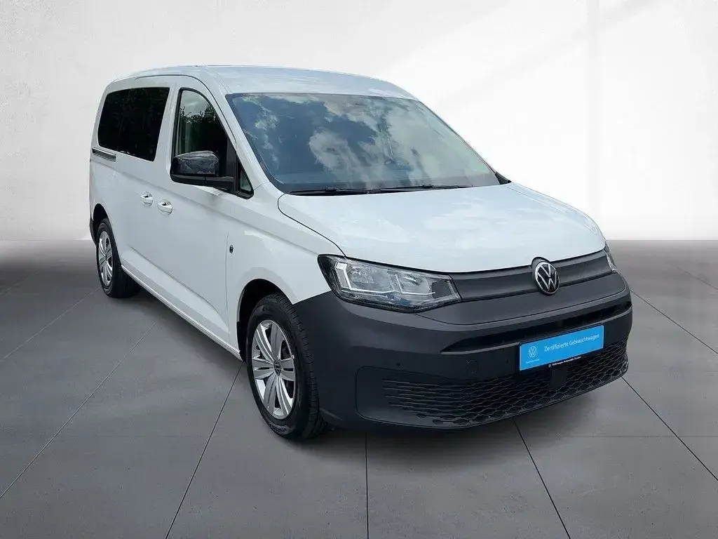 Gebraucht VW Caddy Maxi Basis 114 PS (83 kW) 2023 Weiß Van / Kleinbus