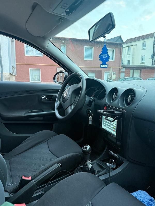 Gebraucht Seat Ibiza 75 PS (55 kW) 2006 Rot Kleinwagen